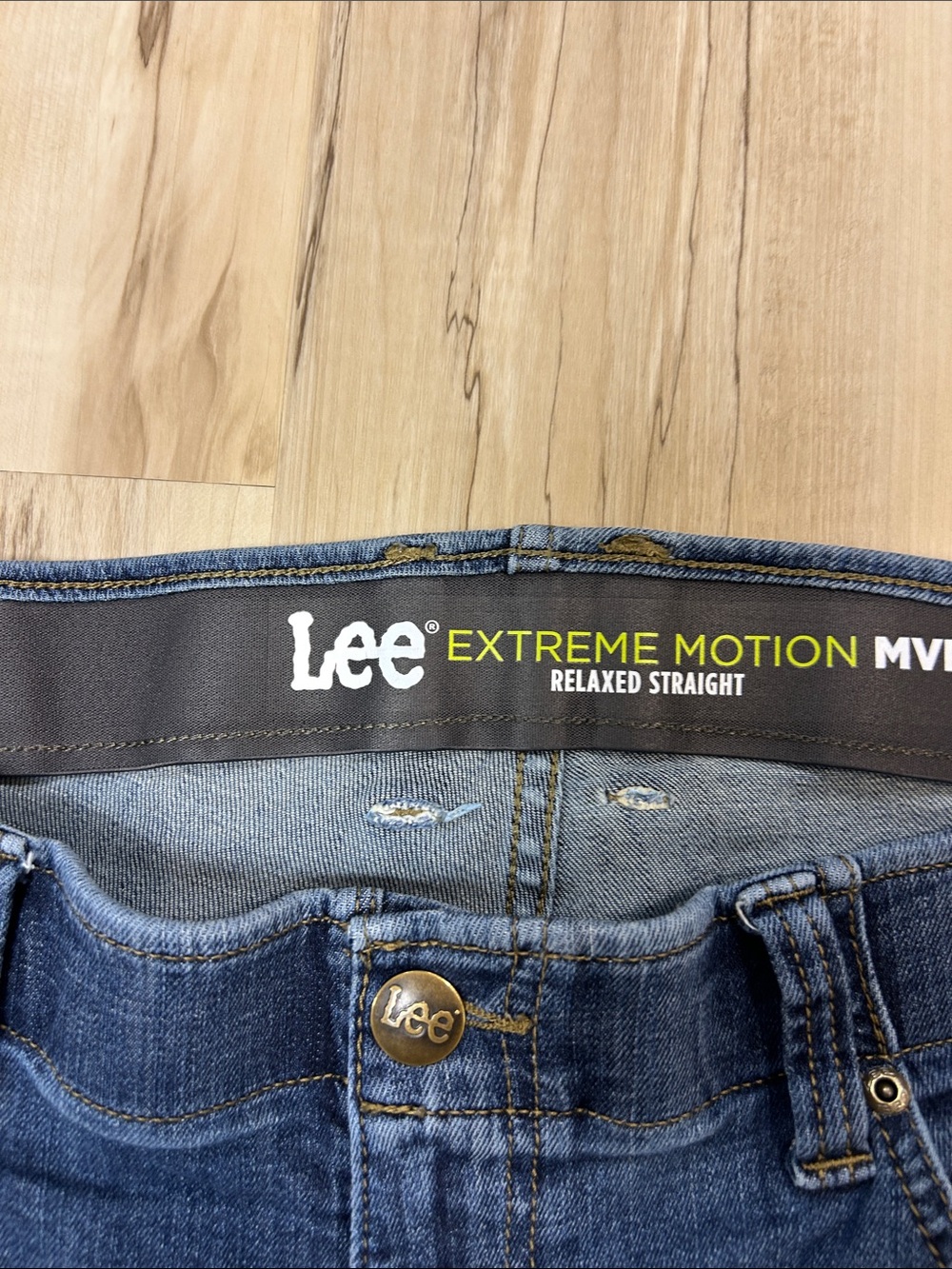 Lee Men’s Straight Jeans in Medium Blue Wash 44 x 34 image 3